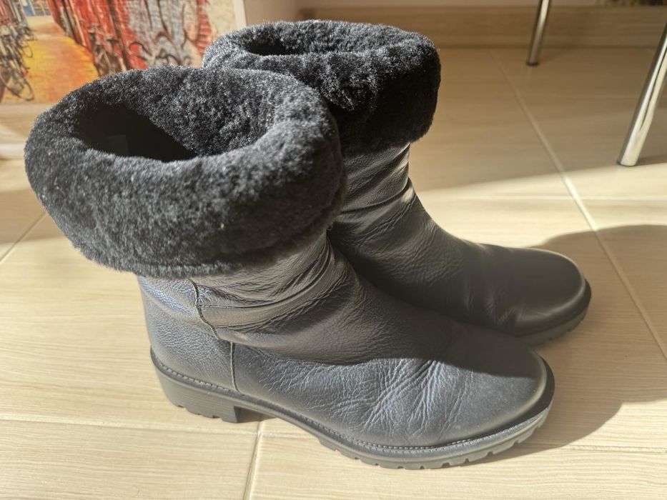 Взуття жіноче зимове