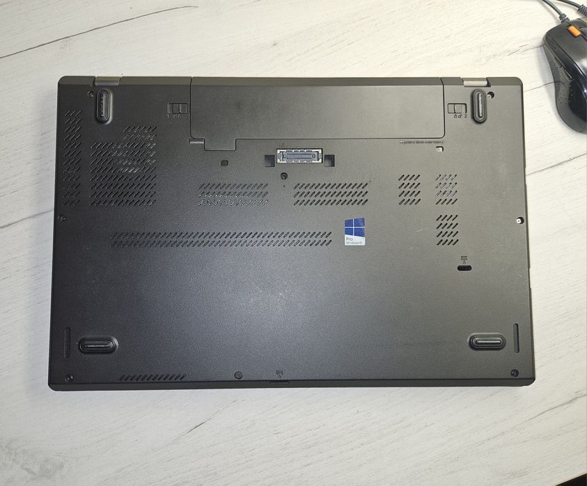 Lenovo ThinkPad T550 / 1920x1080 IPS / i7-5600U / DDR3 16GB / SSD 256G