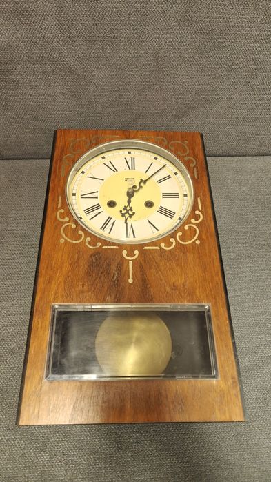 Zegar Predom Metron PRL 83