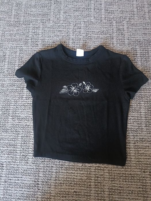 Czarny krótki t-shirt