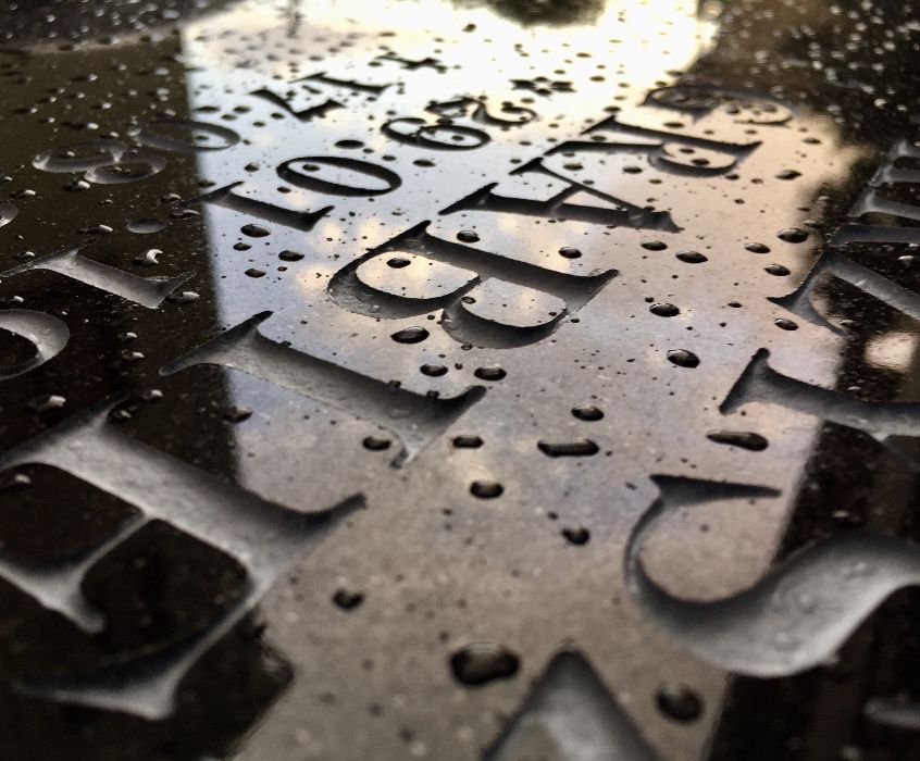 Nagrobek granitowy montaż + napisy 5500 zł