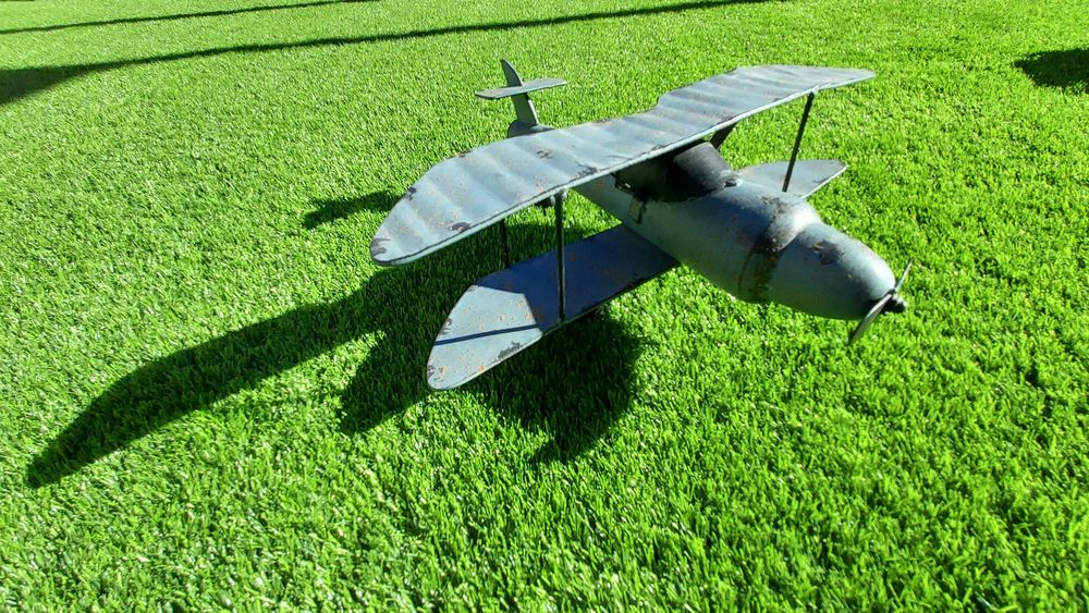 Avioneta azul para decorar a casa