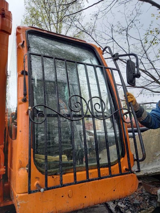 Екскаватор гусеничний Doosan DX225LC