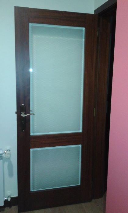 Porta interior e janela64551768833923121