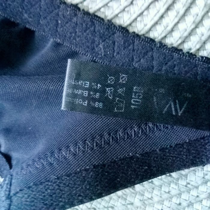 Biustonosz czarny Ava 105 B