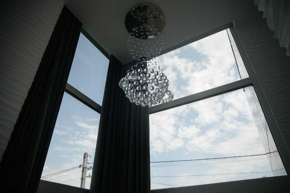 Продаєтсья преміум high-tech будинок з власним бункером/Заходь і живи