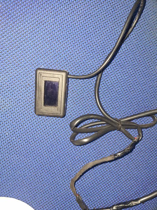 Вказівник рівня палива електронний.