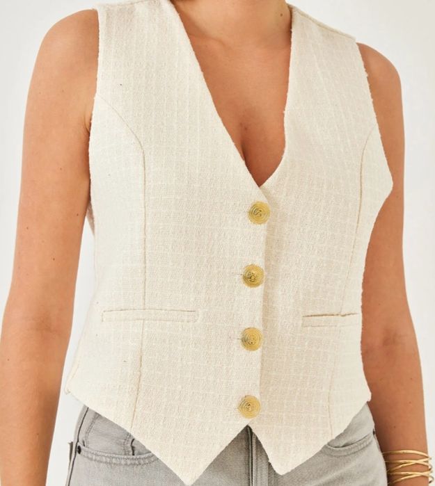 Жилетка  рельєфна текстильна Турція..