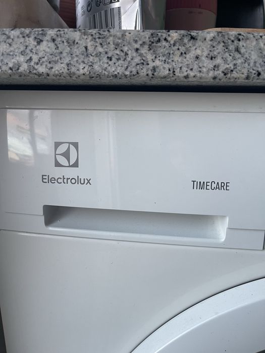 Máquina de lavar roupa Electrolux - Ótimo estado