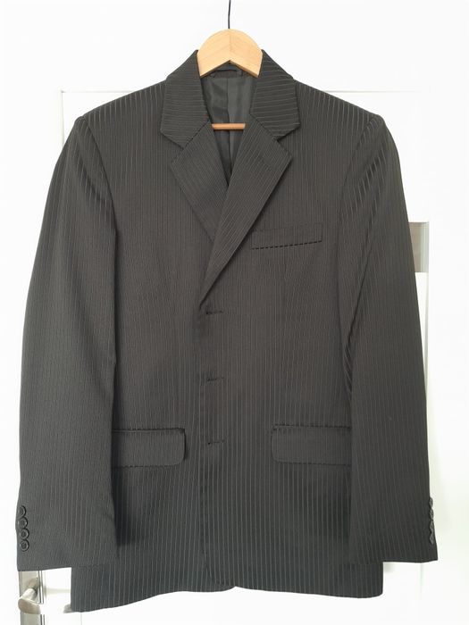 Garnitur męski klasyczny taliowany