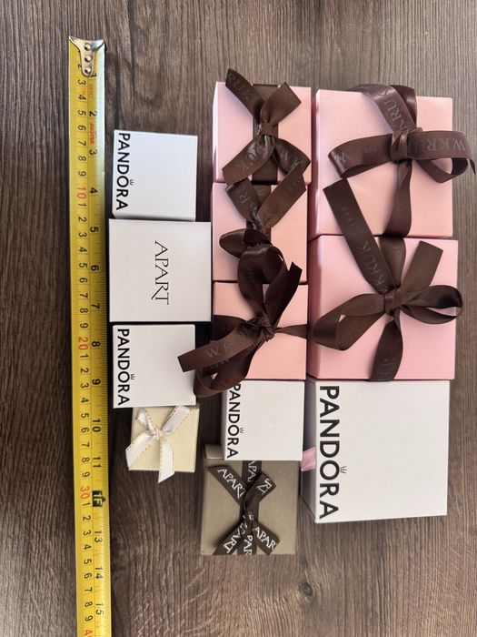 Pojeminki na bizuterie yes pandora apart