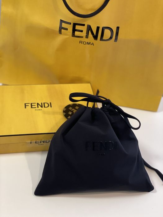 ОРИГІНАЛ Fendi новий