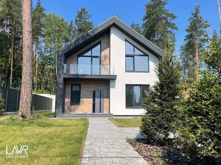 Таунхауси біля парку 411 батарея від 66 000 $