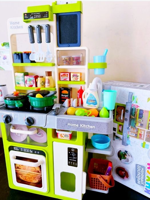 Дитяча кухня, пар, вода