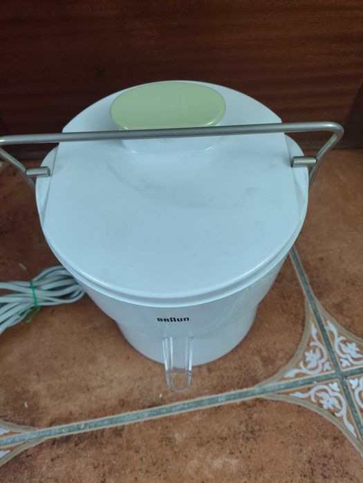 Centrifugador de sumos Braun