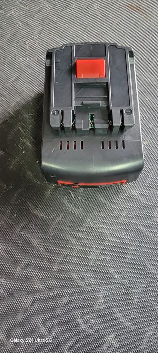 New Bosch Batteries64738063067011121