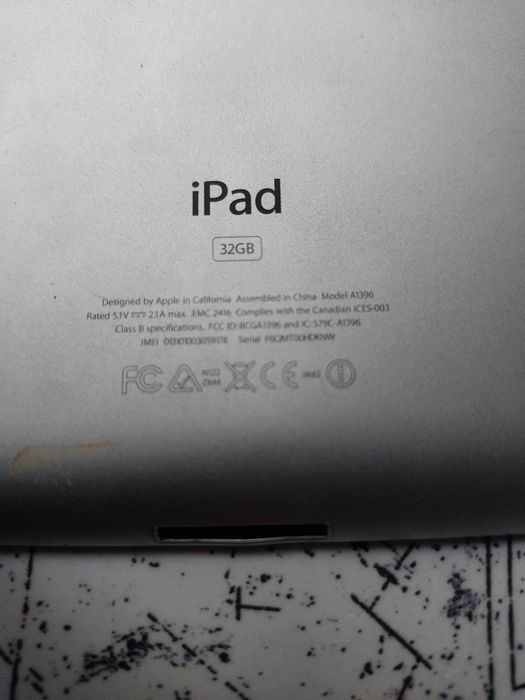 Планшет Apple iPad 2 Wi-Fi+3G 32GB