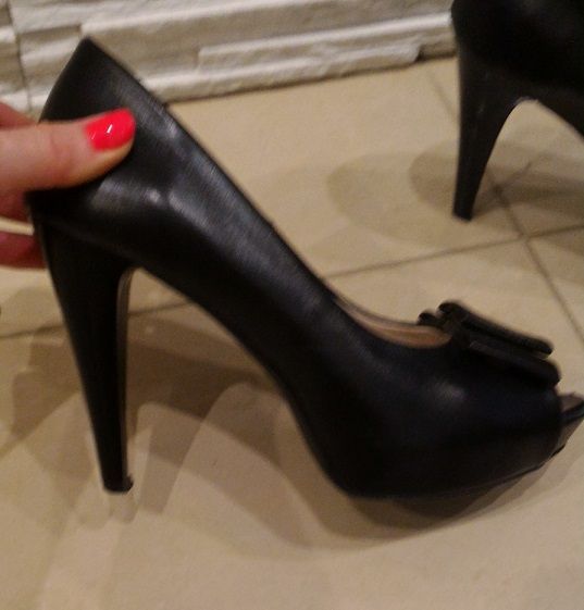 Skórzane szpilki SAGAN