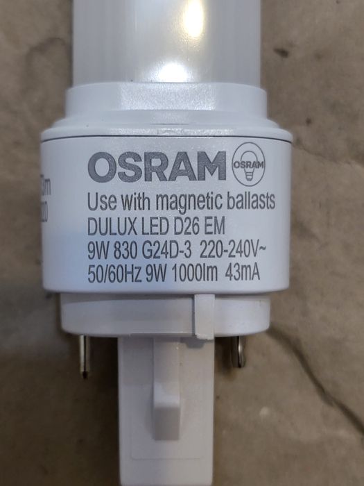 Лампа Led OSRAM DULUX D26 EM 9w для холодильників