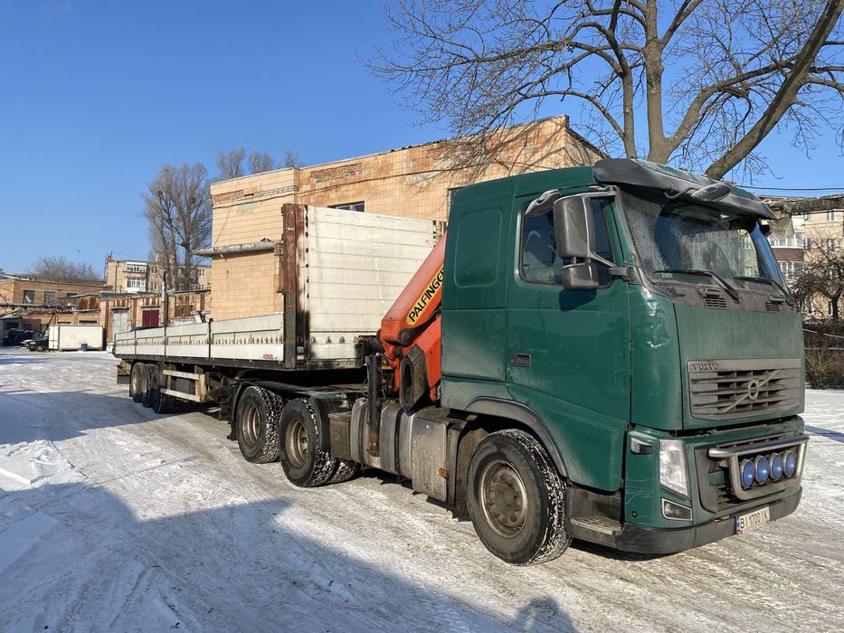 Маніпулятор тягач напівпричеп