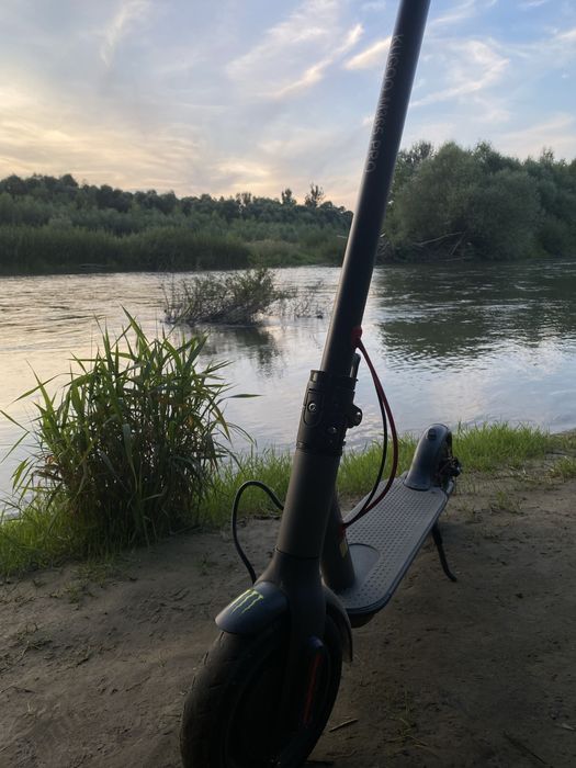 Продам електросамокат Koogo m365 pro