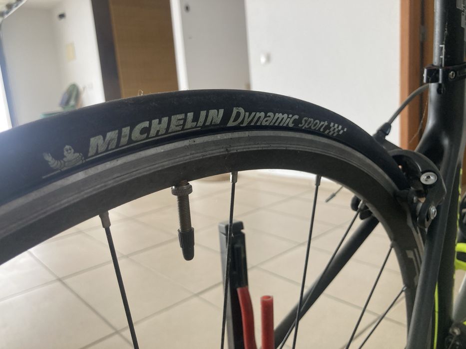 Bicicleta BH Quartz full carbono