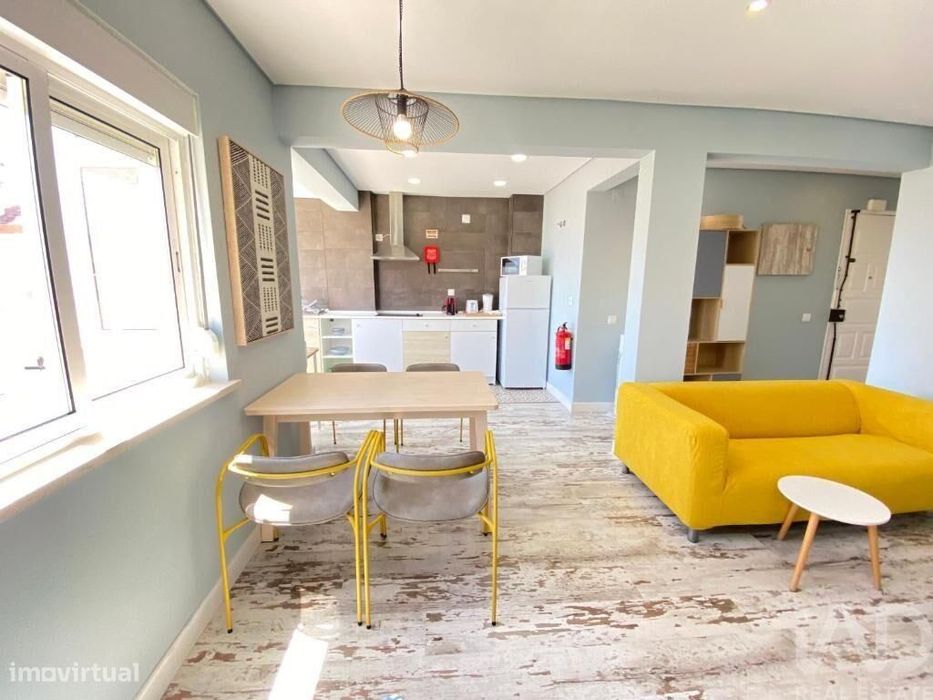 Apartamento T2 em São Sebastião