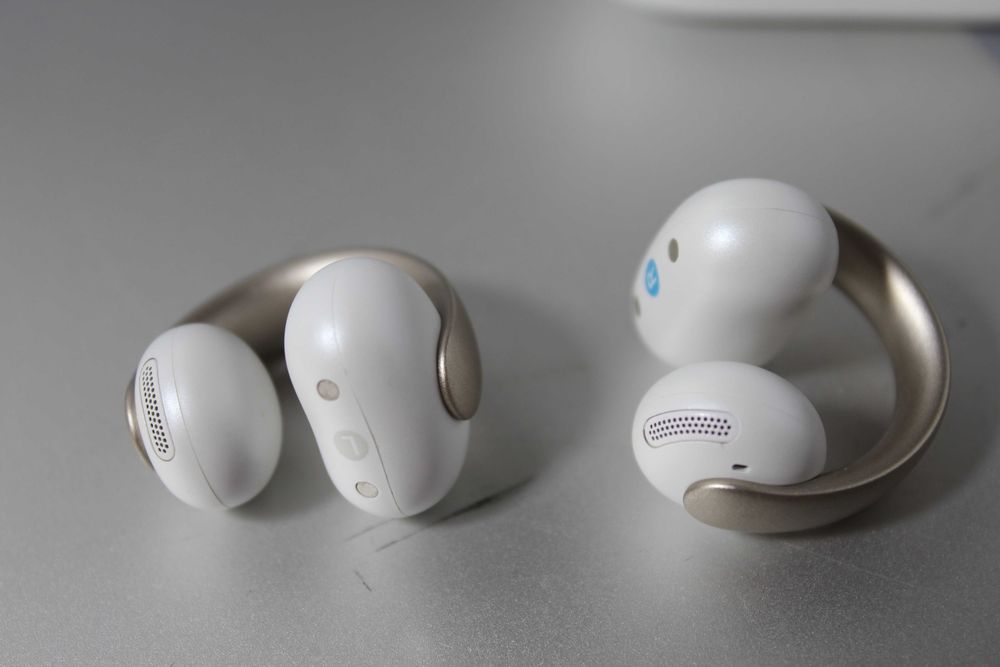 Наушники Anker SoundCore AeroClip White