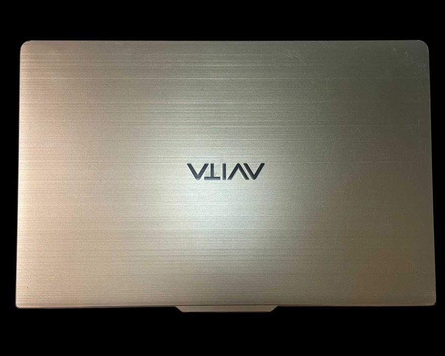 AVITA PURA 15.6 AMD Ryzen 5 3500U 8GB DDR4 256GB SSD Windows 11 Pro