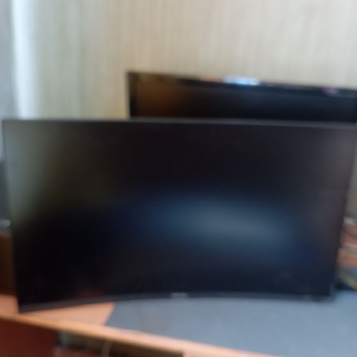 Монітор до комп'ютера