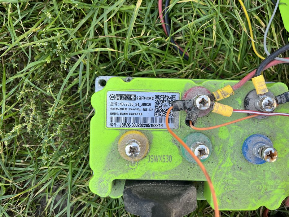 Моторколесо, контрлер, ручка газу, гальмівні колодки, диски