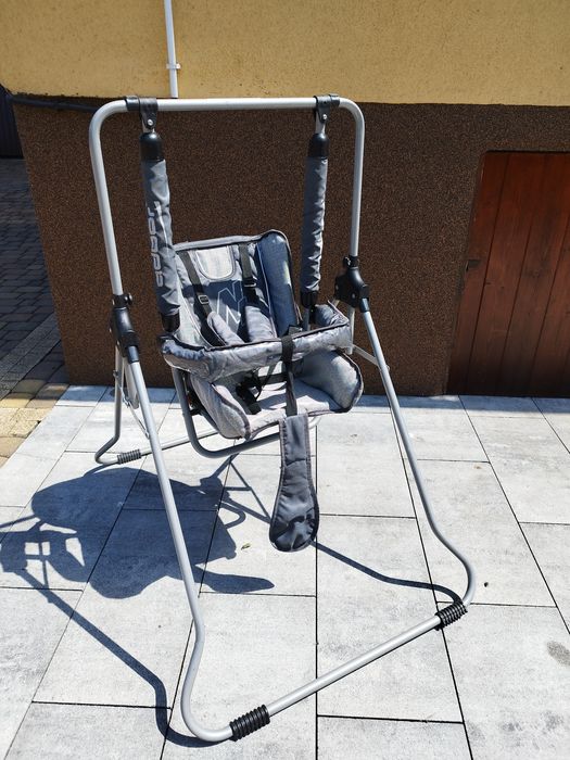 Huśtawka pokojowa ogrodowa dla dzieci stojąca polska