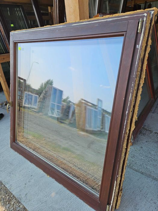 OKNA Mahoniowe Jednoskrzydłowe Drewniane 148x147cm 2 sztuki okno