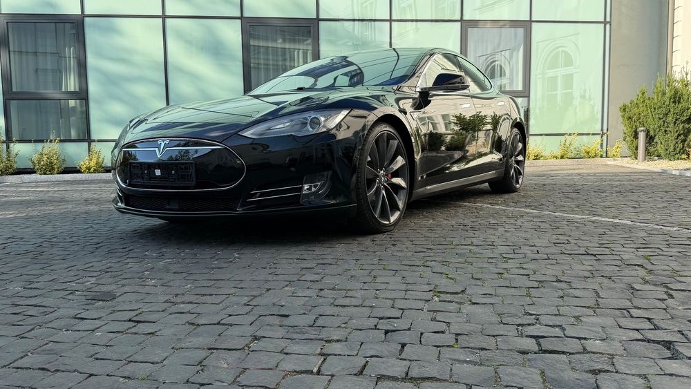 Tesla Model S Super Car Tesla S P85D 772KM Performance w Idealnym Stanie