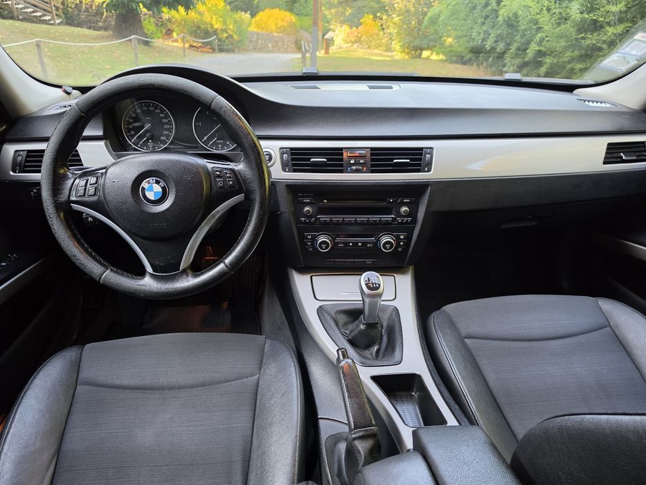 BMW 320 — fotografia 12