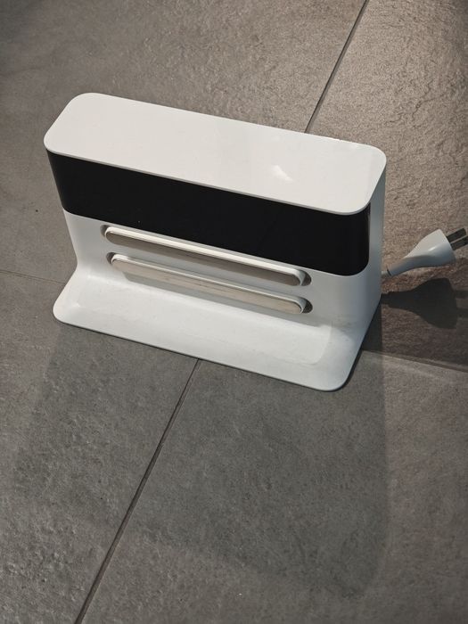 Xiaomi Mi Robot Vacuum Cleaner + ładowarka