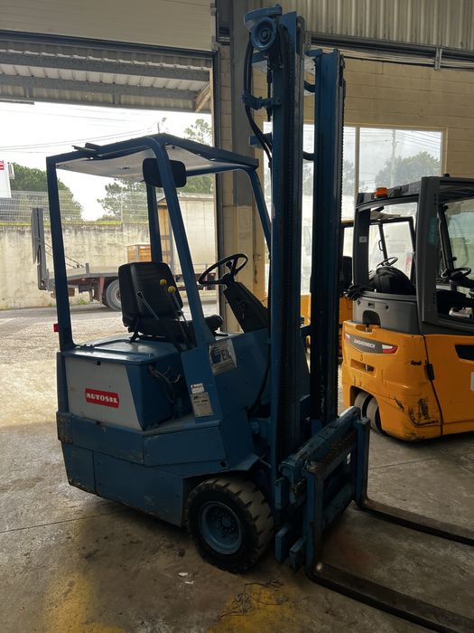 Empilhador Eletrico 3 rodas 36V