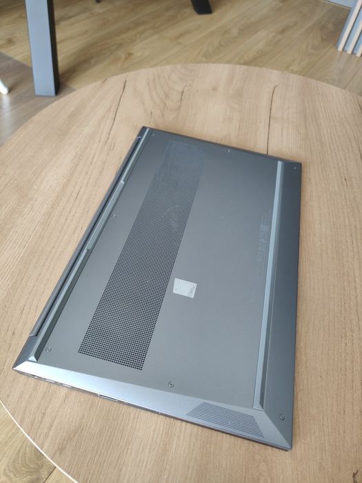 Laptop HP Zbook Studio G8