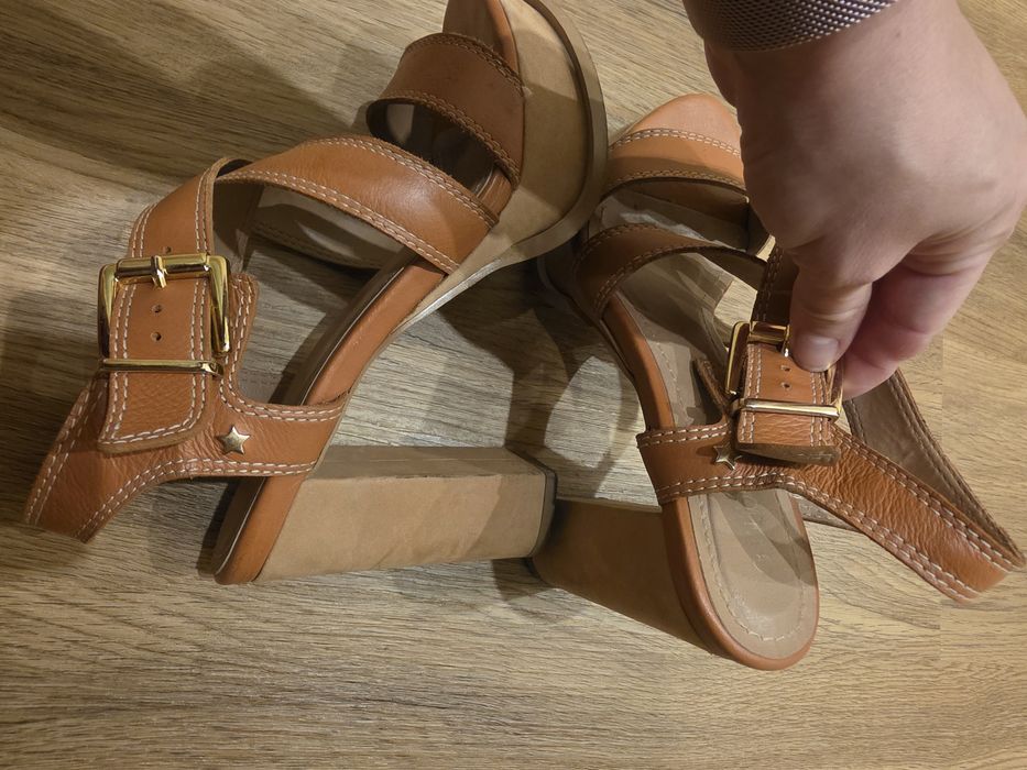 Sandálias Cubanas camel 36