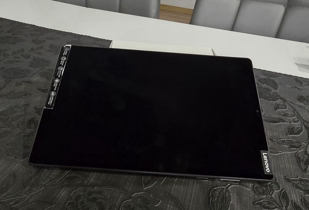 Używany Tablet LENOVO Tab M10 Plus TB-X606F 10.3" 4/128 GB Wi-Fi Szary