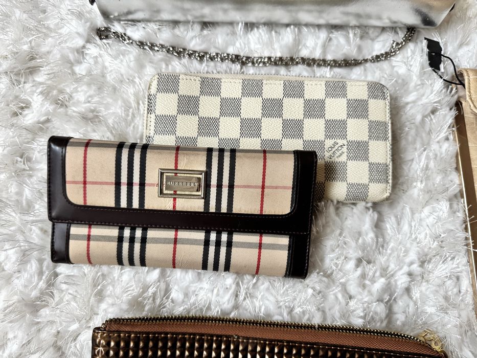 Conjunto de carteiras e porta-moedas