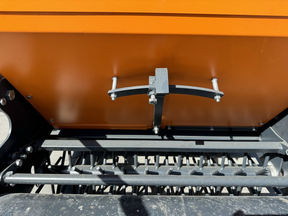 Profesjonalny siewnik do trawy 4w1 - TG Seeder 50