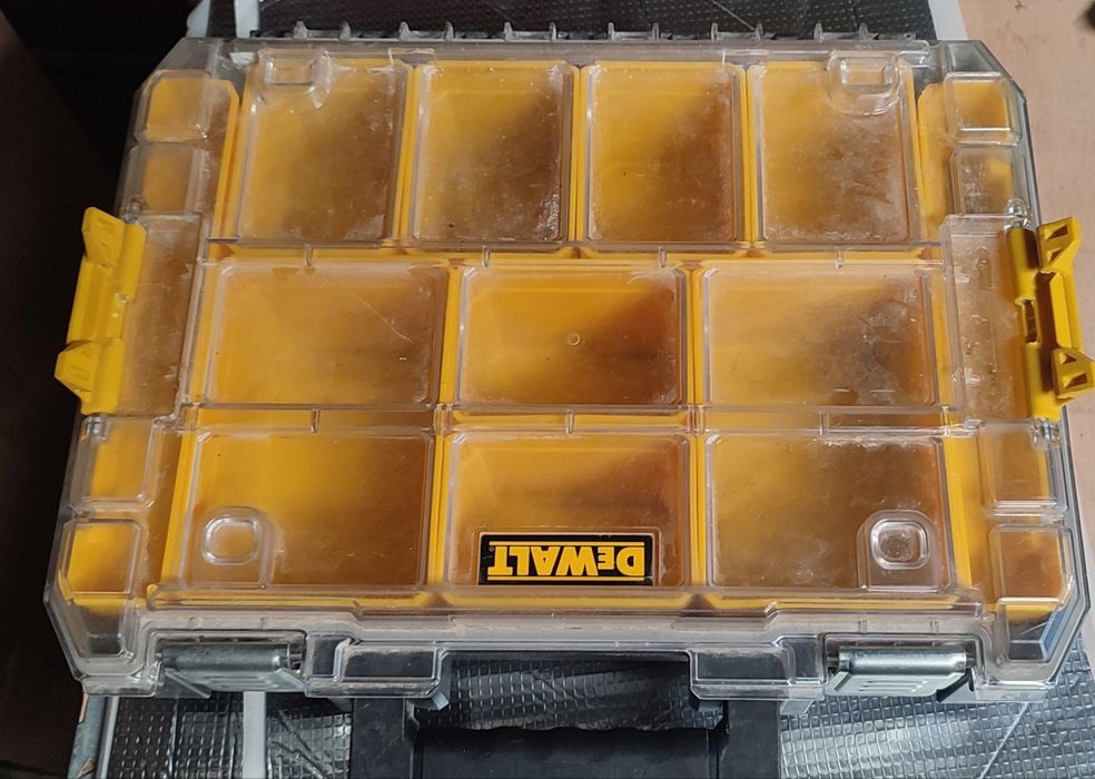 DeWALT DWST82968-1 Органайзер TSTAK с прозрачной крышкой