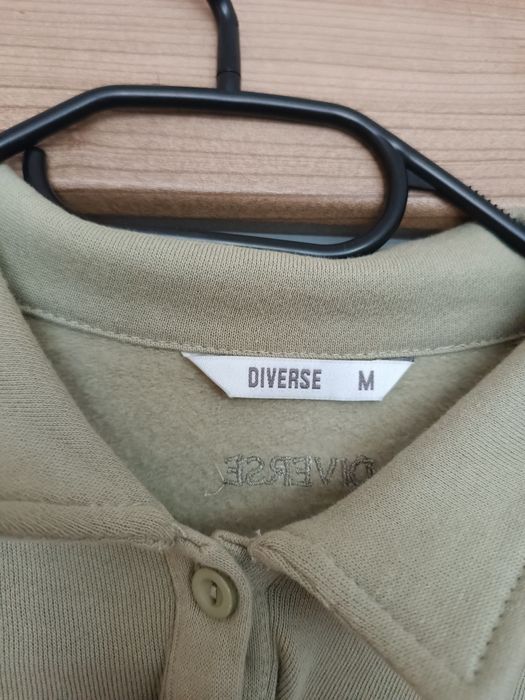 Bluza damska z kołnierzykiem