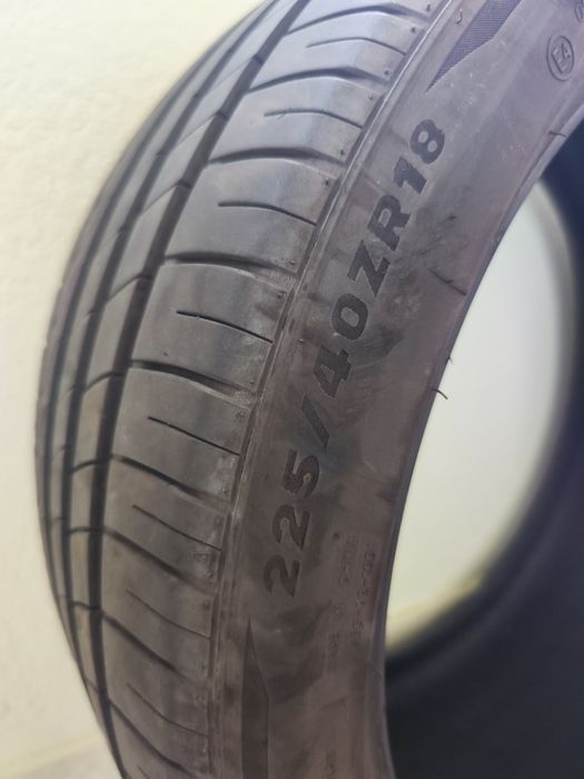 1 Pneu Usado Tristar 225/40/18