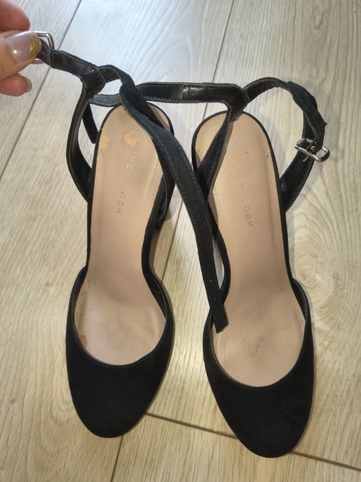 Buty na obcasie damskie