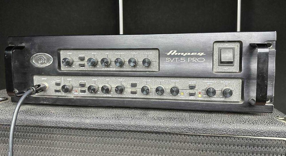 Ampeq SVT-5 Pro Лампова Голова для бас гітари