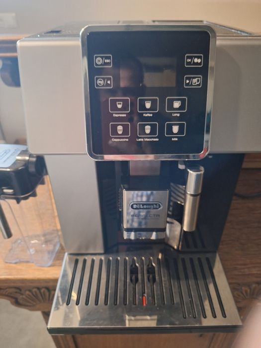 Ekspress DeLonghi Perfecta Evo