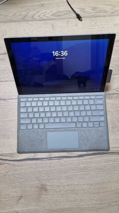 Laptop Microsoft Surface Pro 5