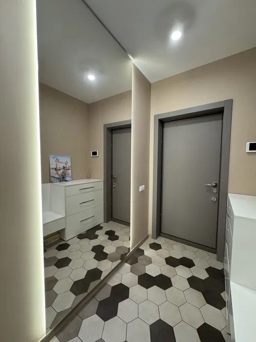 Сдам 4 ком квартиру ЖК Семейный Дафи газовое отопление